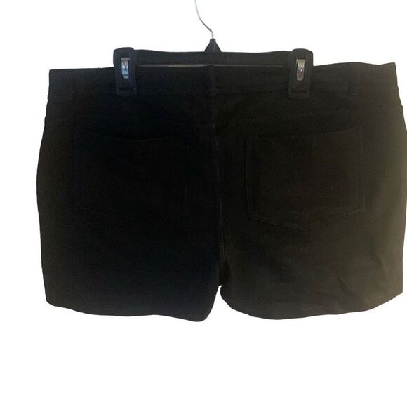 Pre Owned Women’s Love Bytes Short Shorts Black Sz XXL Casual Cute Classic Style - Picture 5 of 10